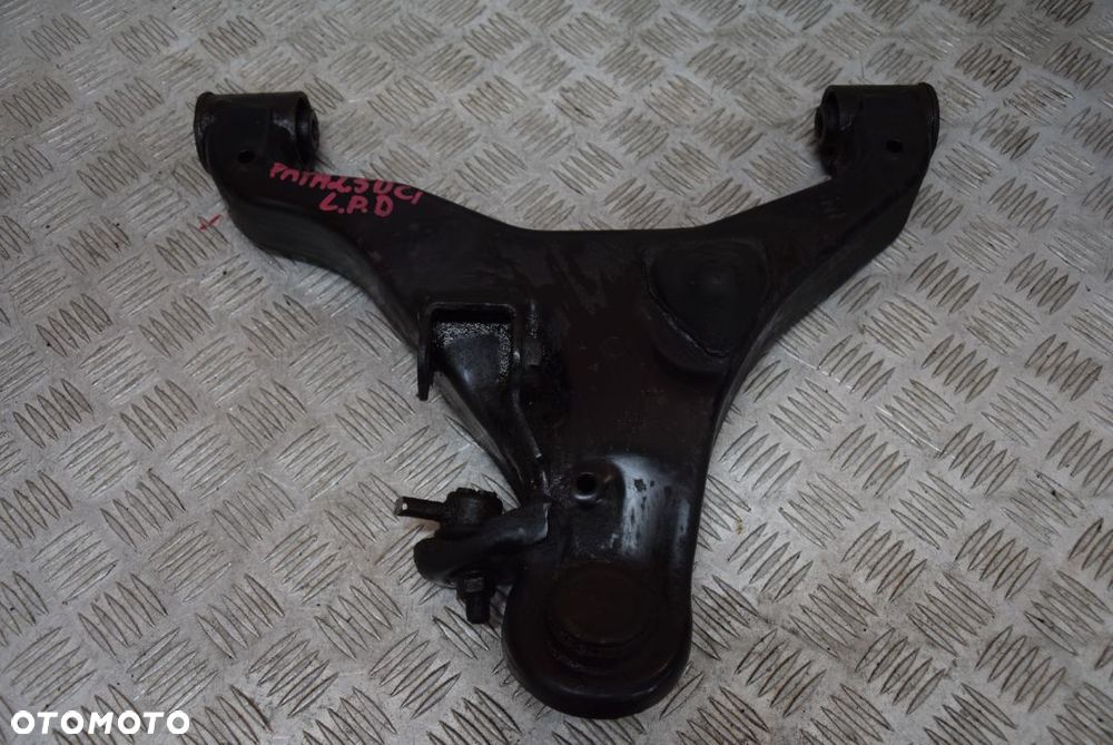 NISSAN PATHFINDER WAHACZ LEWY PRZÓD DÓŁ - 1