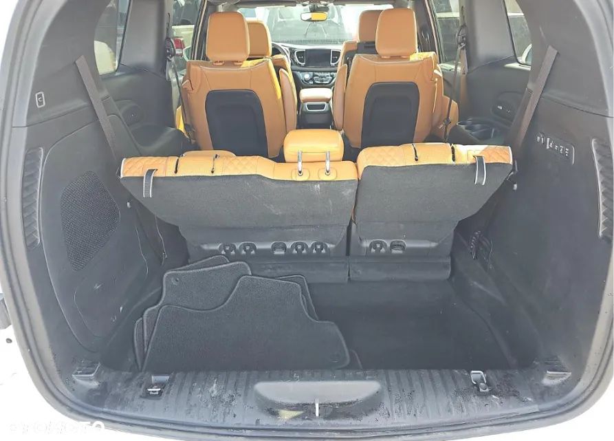 Chrysler Pacifica - 14