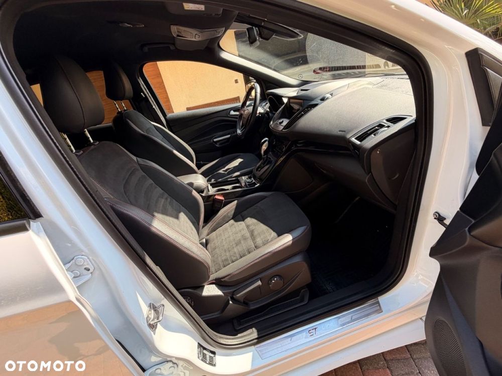 Ford Kuga - 13