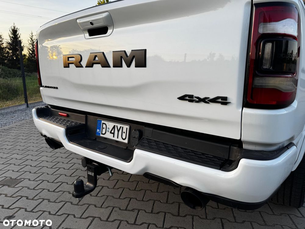 Dodge RAM 1500 5.7 4x4 - 19