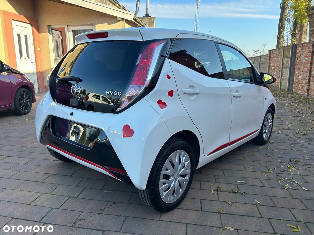 Toyota Aygo x-play Edition-S - 10