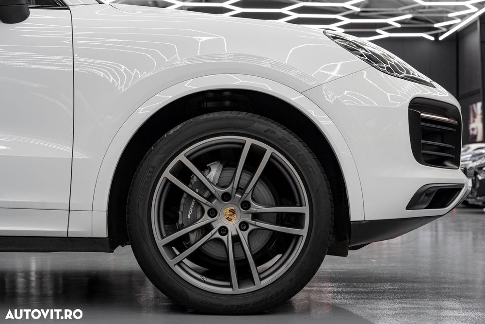 Porsche Cayenne Coupe Tiptronic S - 8