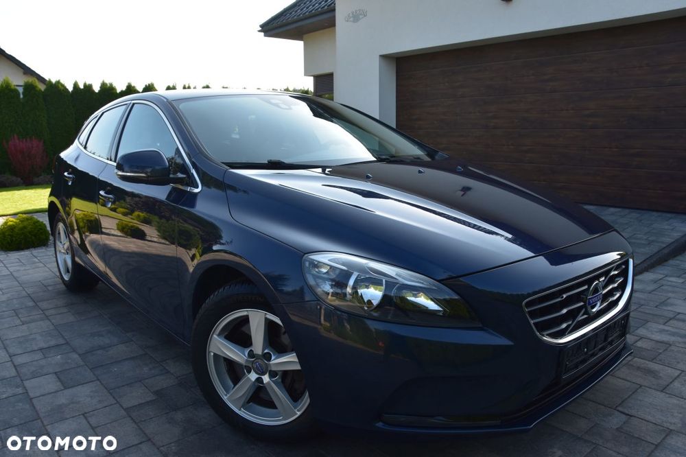 Volvo V40 D4 Drive-E Momentum - 8