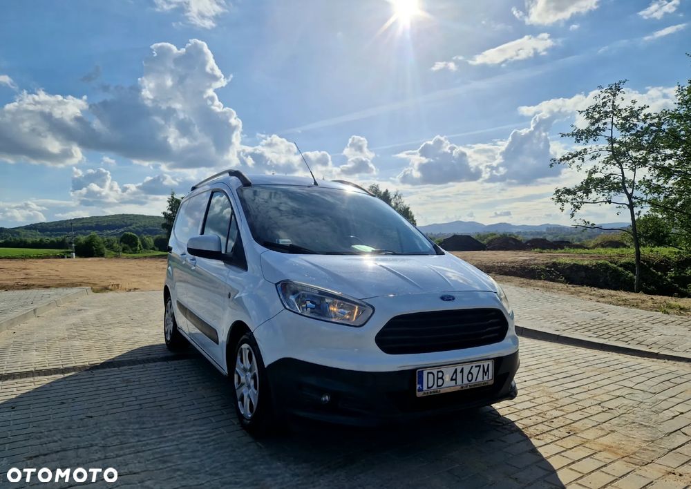 Ford transit courier - 4