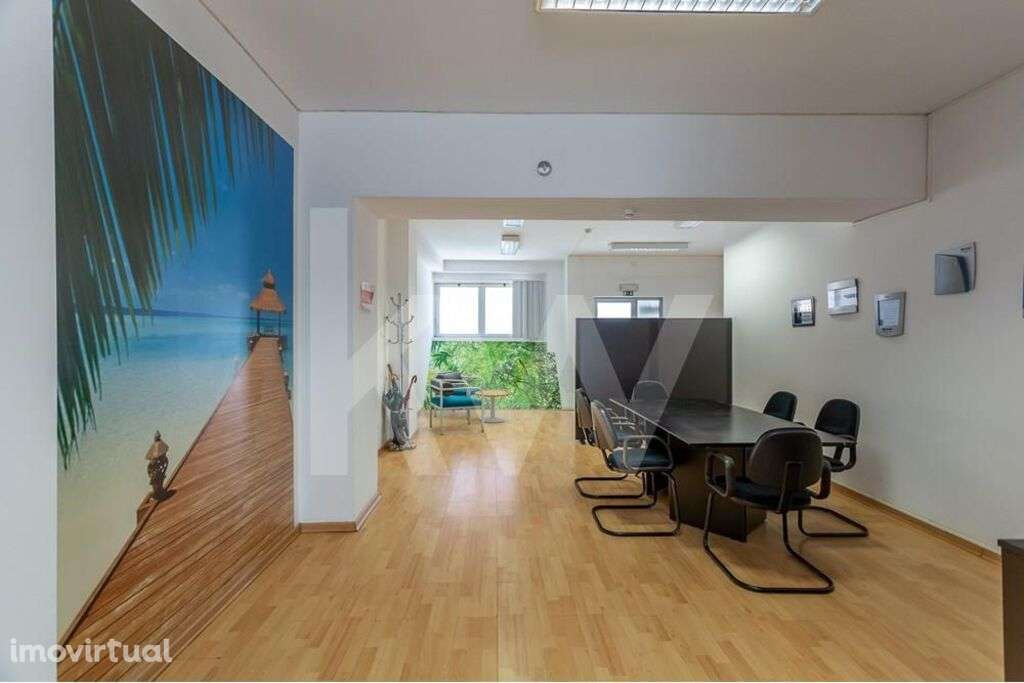 Loja com 187m2 na Falagueira / Amadora - Grande imagem: 3/23