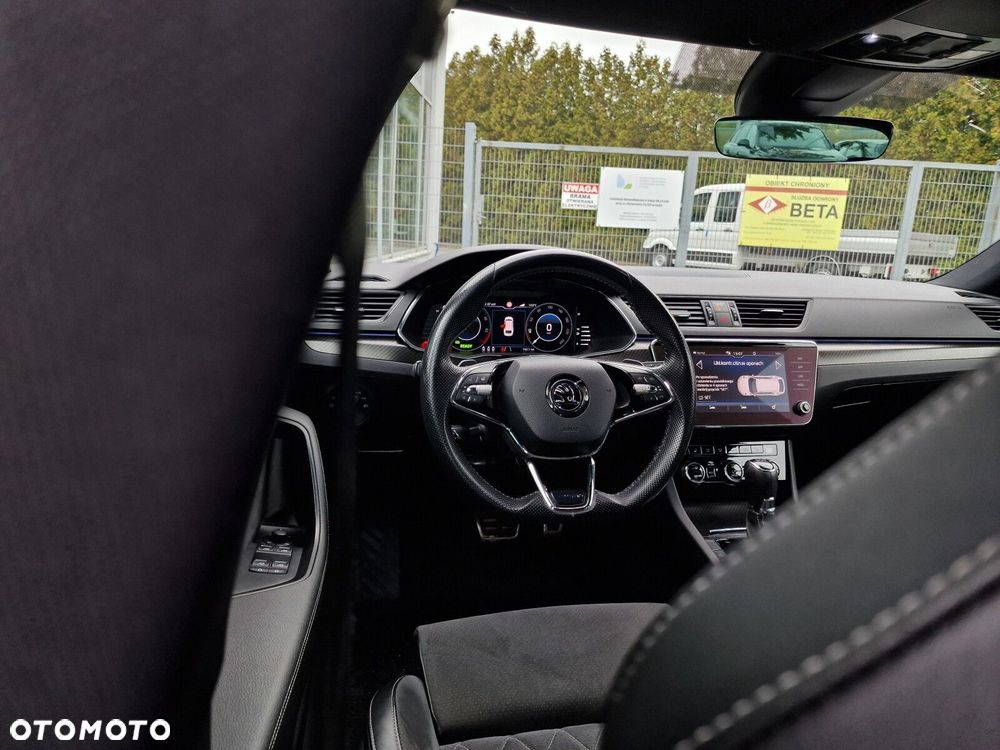 Skoda Superb 1.4 TSI Plug-In Hybrid Sportline DSG - 20