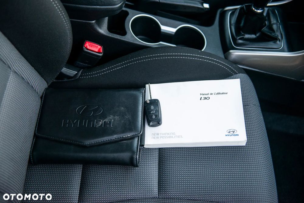 Hyundai i30 i30cw 1.6 Fifa World Cup Edition - 39