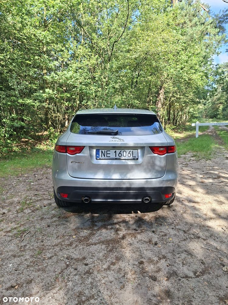 Jaguar F-Pace 2.0 i4D AWD R-Sport - 7