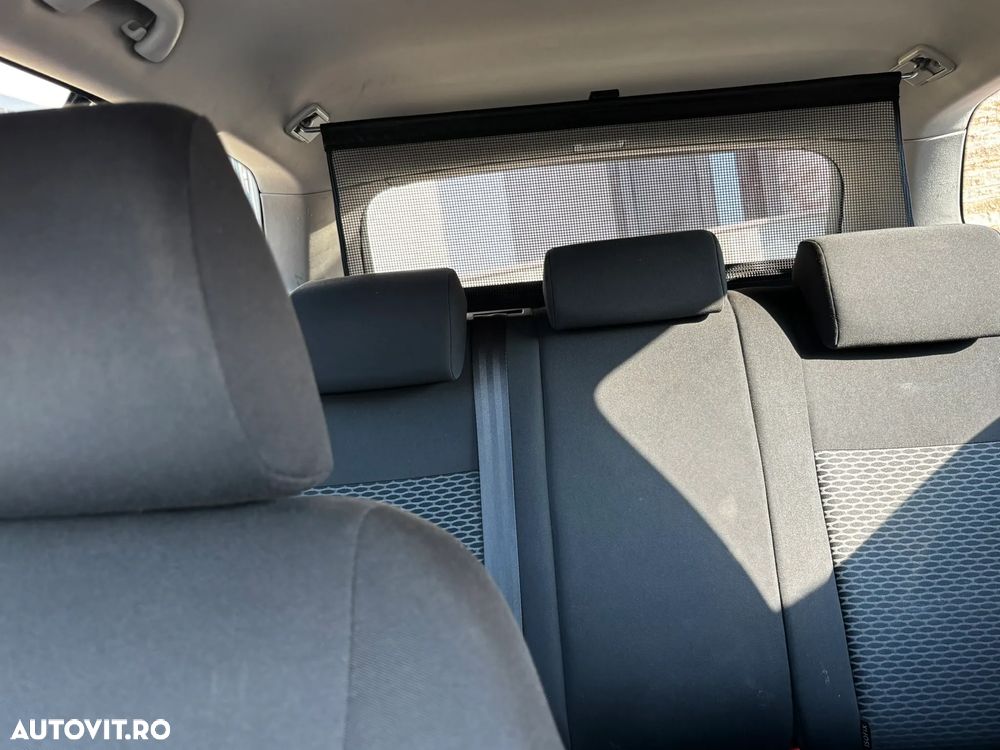 Volkswagen Golf 1.6 TDI BlueMotion Technology Comfortline - 14