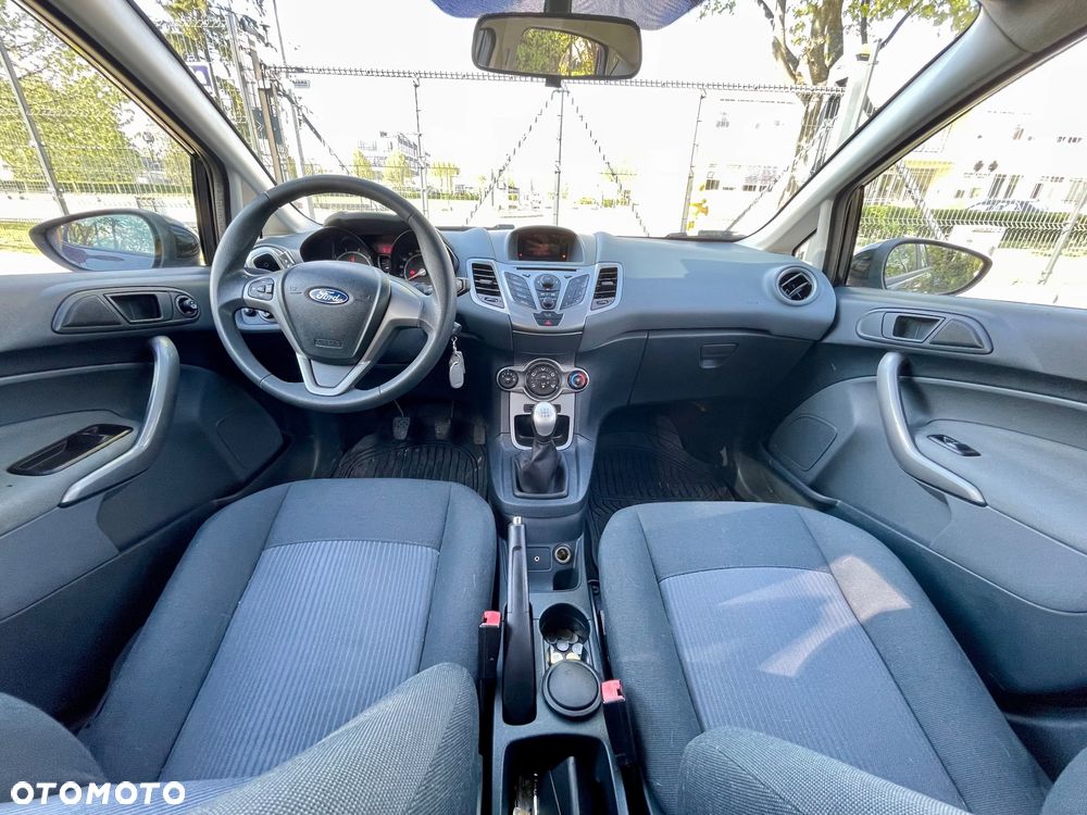Ford Fiesta 1.25 Trend - 17