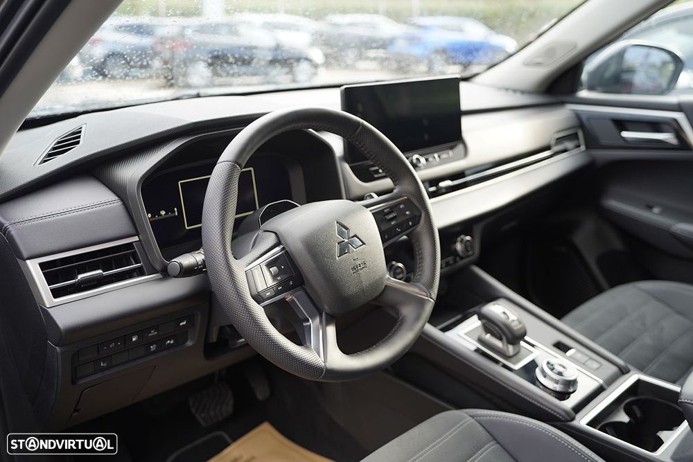 Mitsubishi Outlander 2.4 PHEV Intense - 5