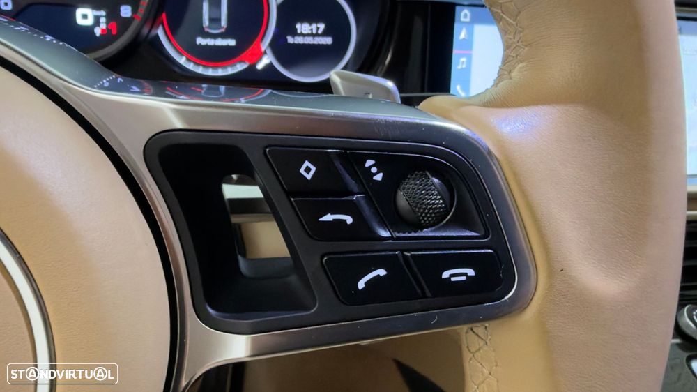 Porsche Panamera Turbo - 31