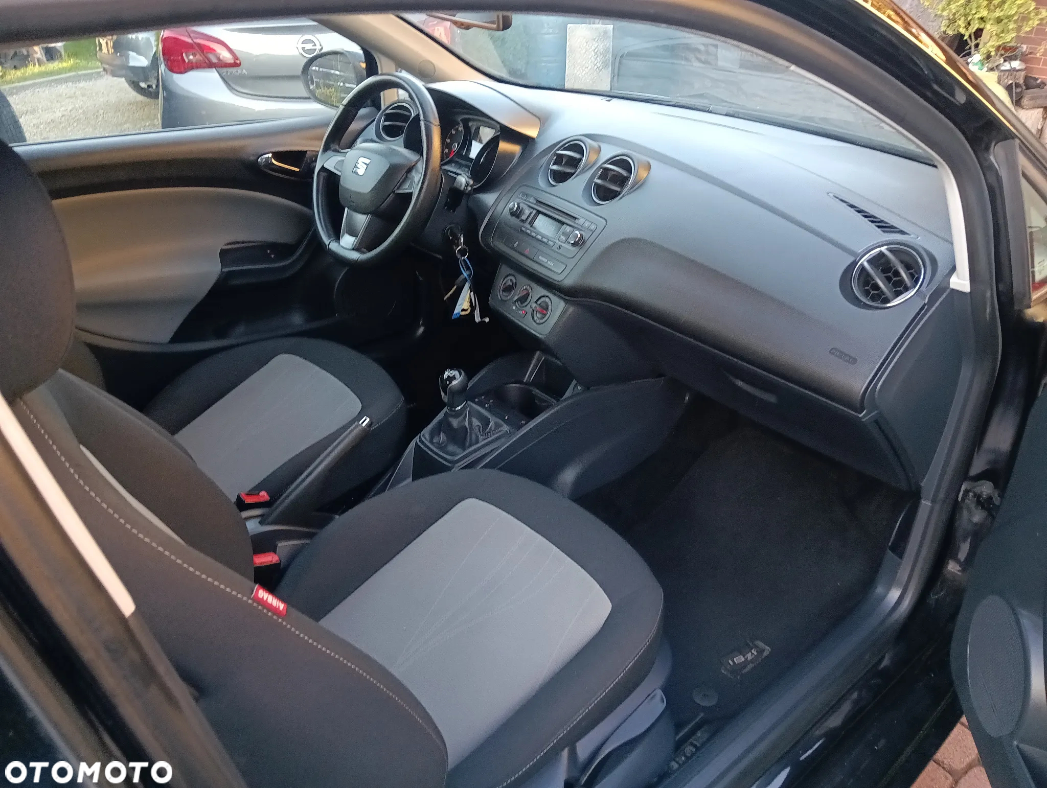 Seat Ibiza SC 1.4 16V SUN - 16