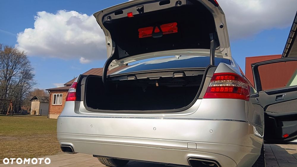 Mercedes-Benz Klasa E 200 CDI DPF BlueEFFICIENCY 7G-TRONIC Avantgarde - 10