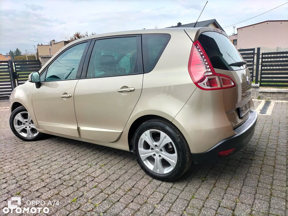 Renault Scenic 1.6 16V Confort Expression - 2