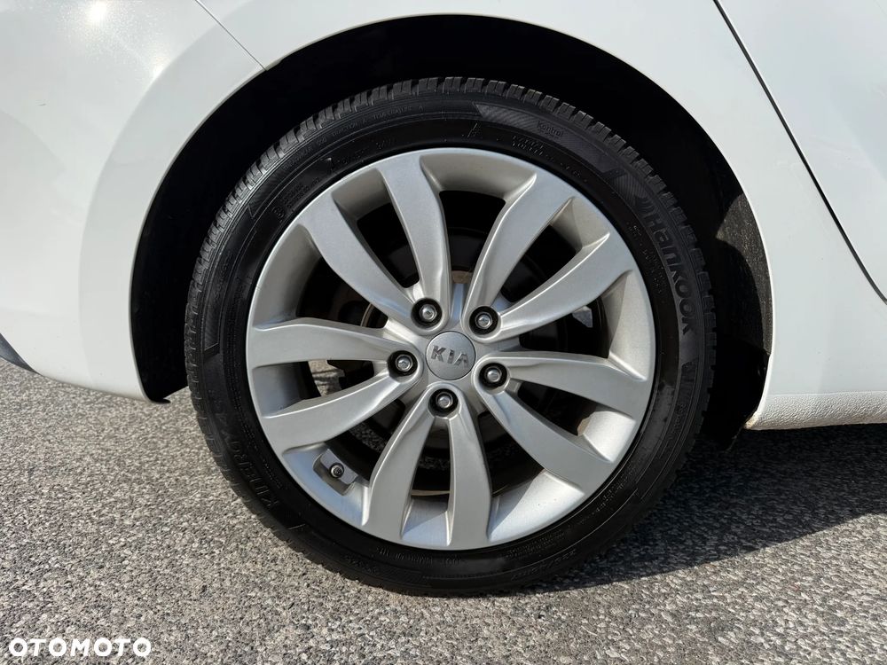 Kia Carens 1.6 GDI Edition 7 - 33