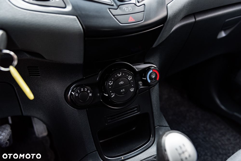 Ford Fiesta 1.25 Ambiente - 19