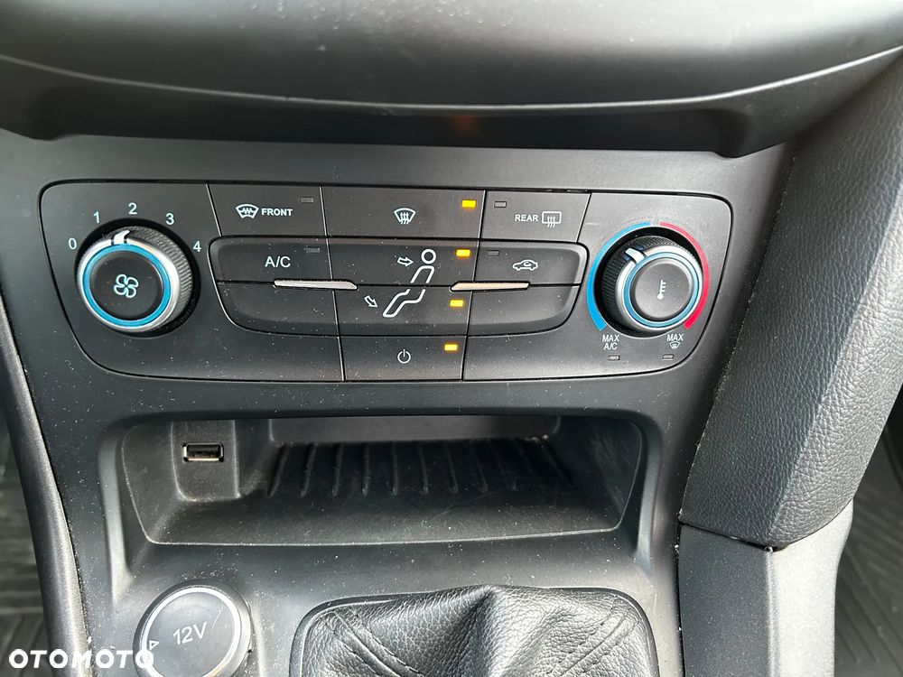 Ford Focus 1.6 Trend - 18