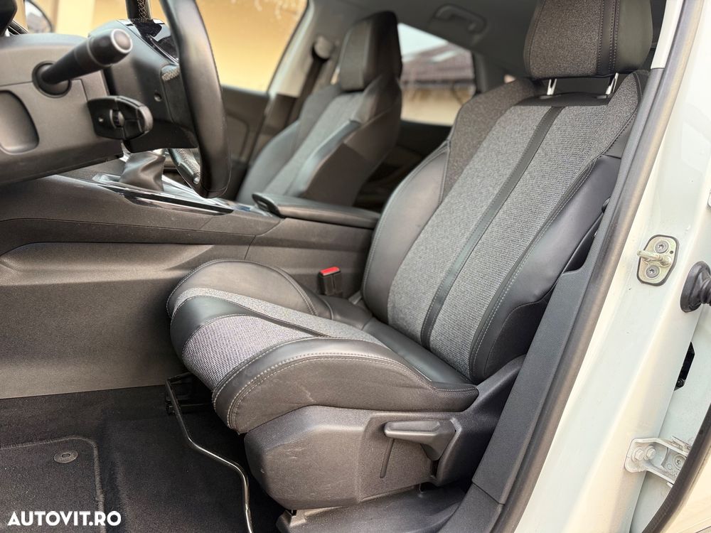 Peugeot 3008 PureTech 130 Stop & Start GPF Active Pack - 7