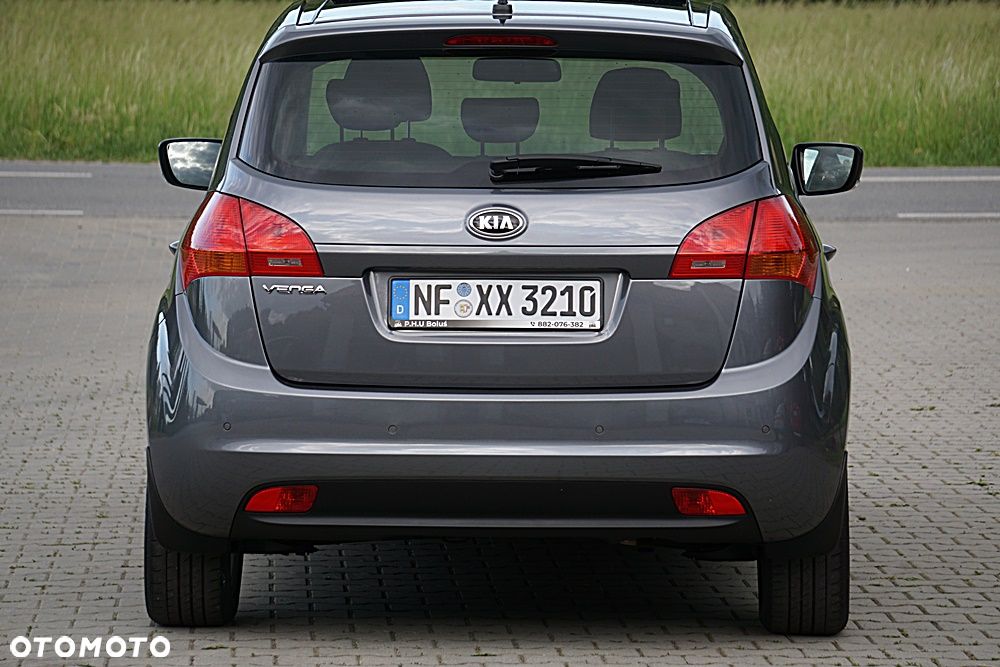 Kia Venga 1.6 CVVT Automatik Titanium Collection - 13