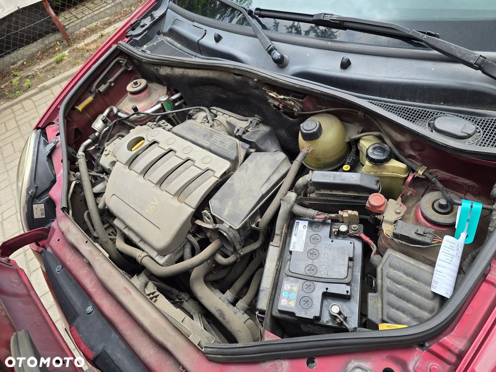 Renault Kangoo 1.6 16V Alize - 12