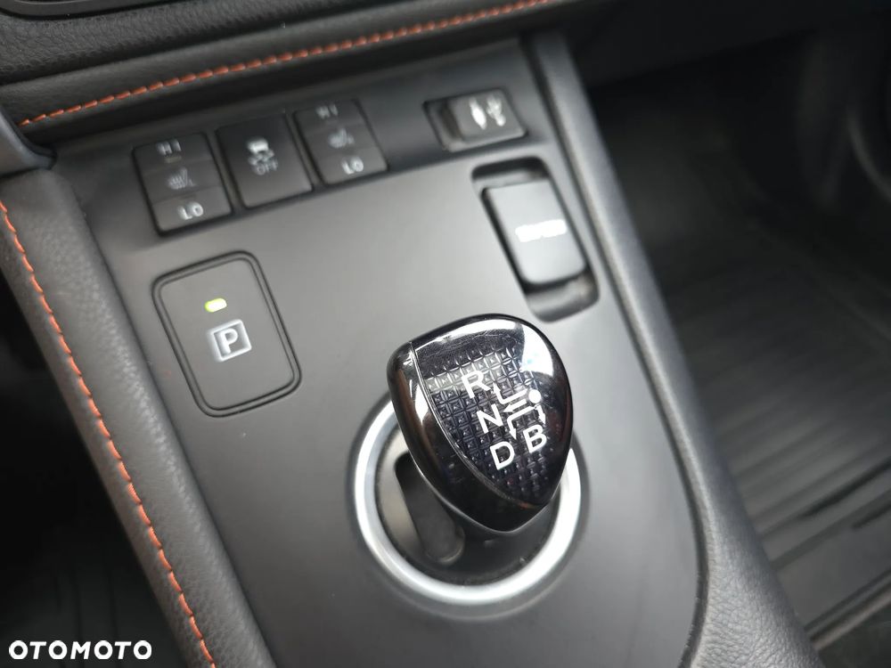Toyota Auris Hybrid 135 Prestige - 31