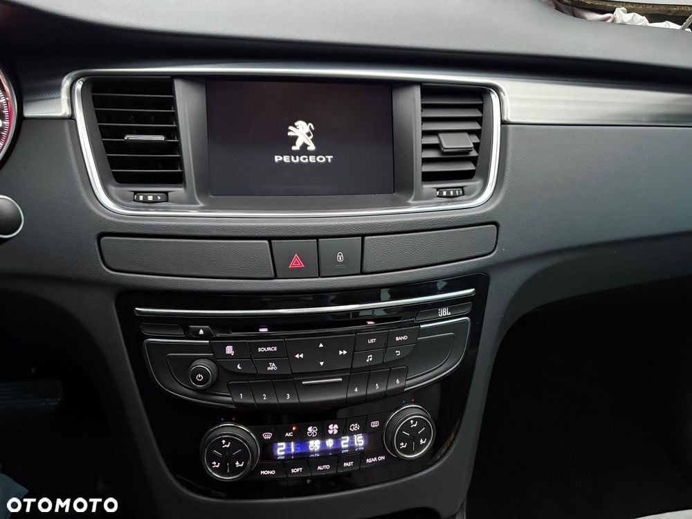 Peugeot 508 RXH 2.0 HDi HYbrid4 - 19