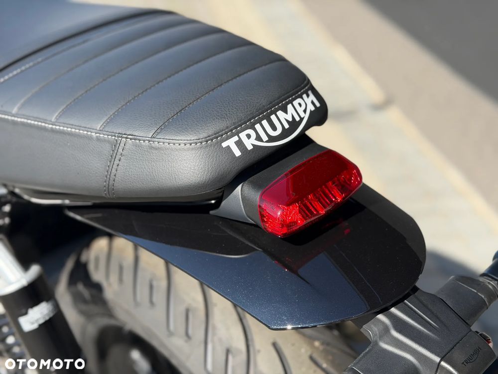 Triumph Speed Twin - 12