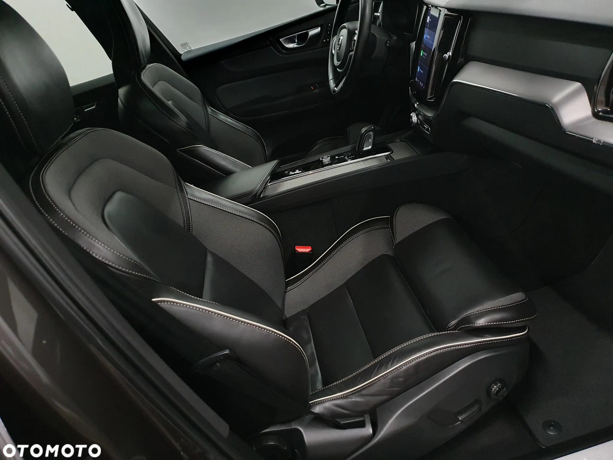 Volvo XC 60 B5 D AWD Geartronic RDesign - 18