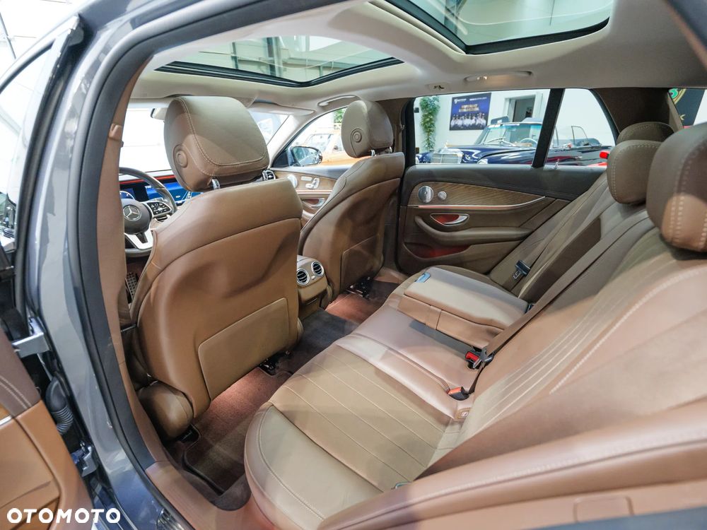 Mercedes-Benz Klasa E 220 d 4-Matic All-Terrain - 18