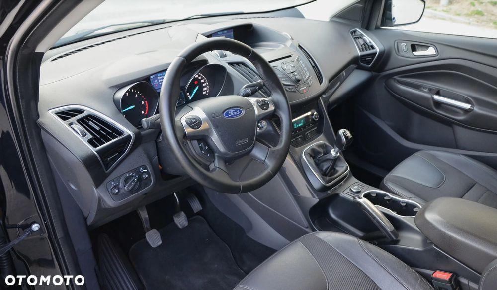 Ford Kuga - 17