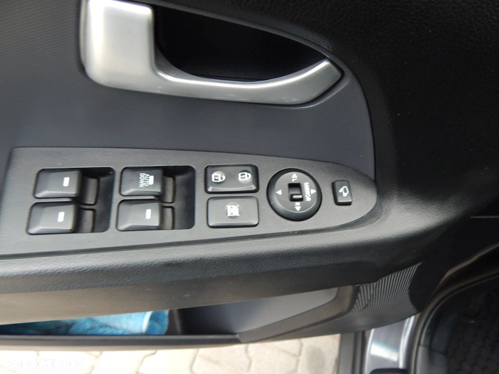 Kia Sportage 1.6 GDI Business Line M 2WD - 24