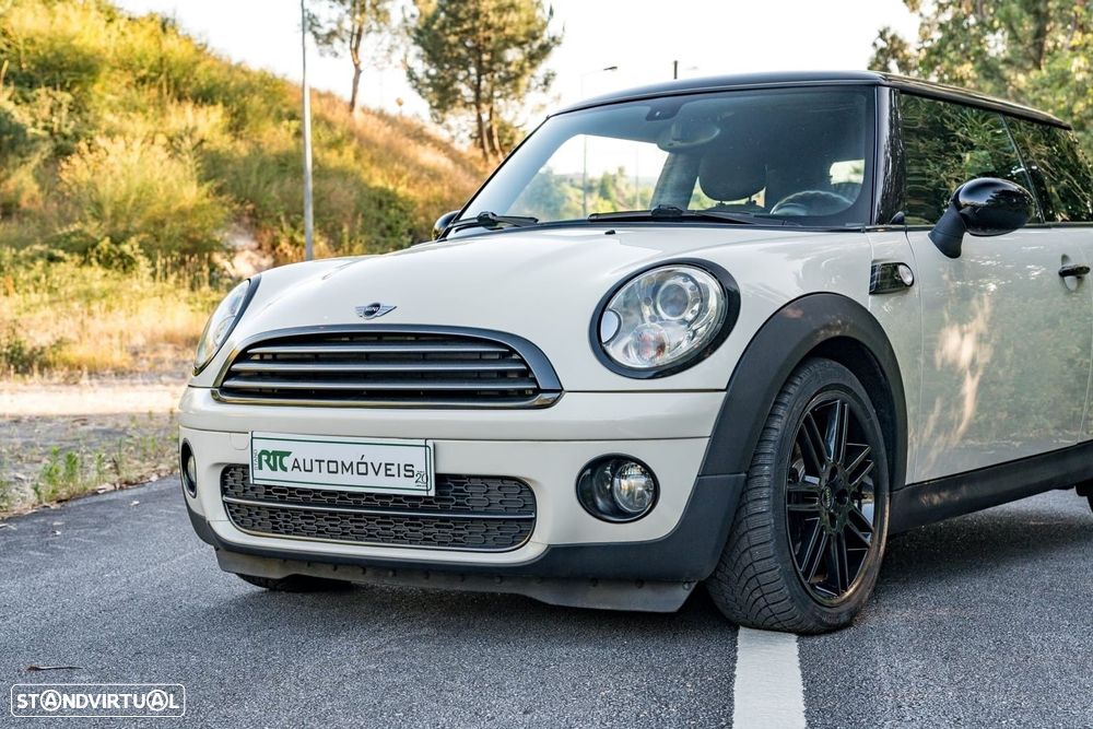 MINI 3 Portas Cooper D - 5