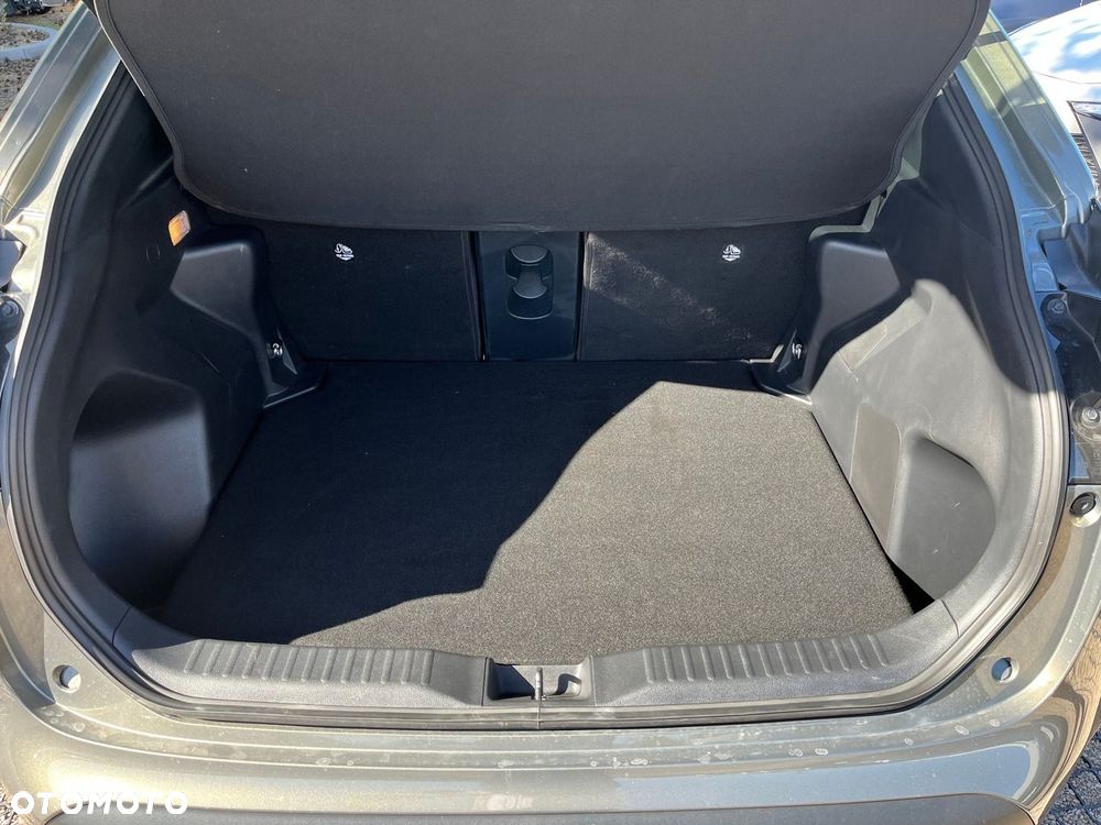 Toyota Yaris Cross Hybrid 1.5 Style AWD - 34