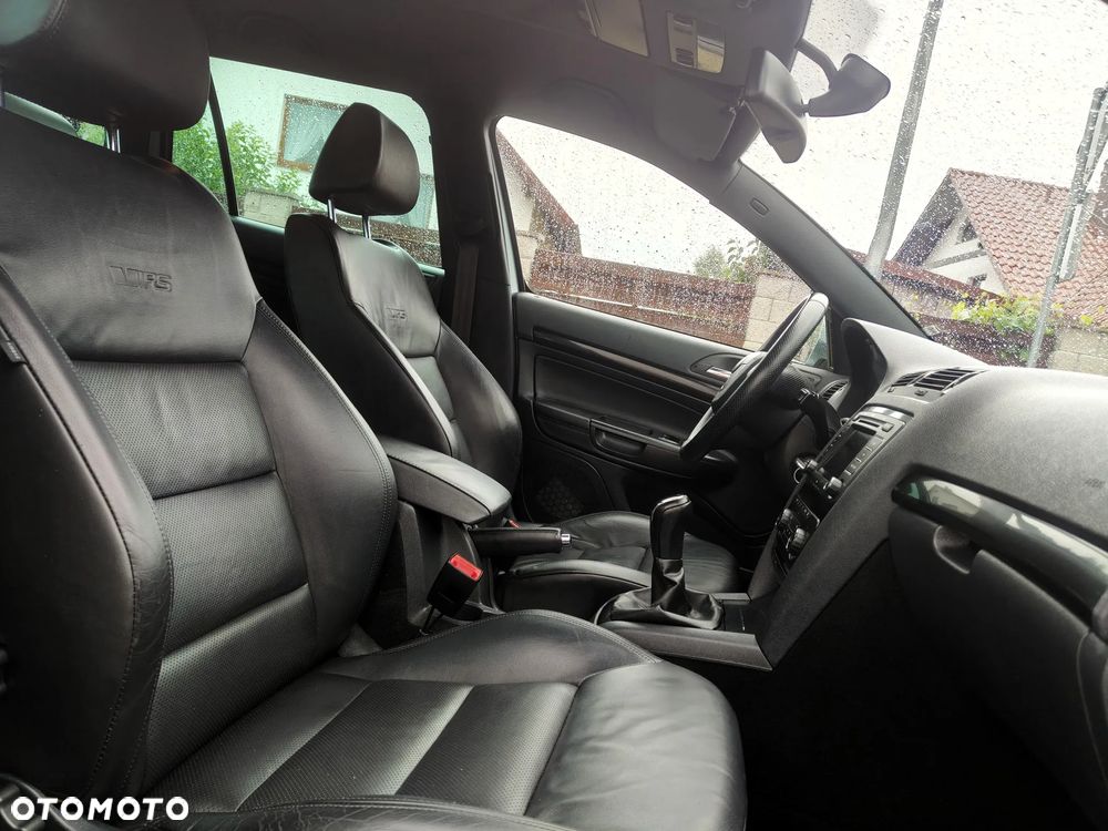 Skoda Octavia 2.0 TSI RS - 28