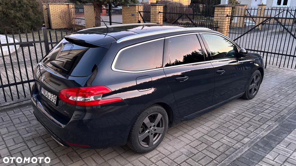 Peugeot 308 PureTech 130 GPF EAT8 Stop & Start Active Business-Paket - 3