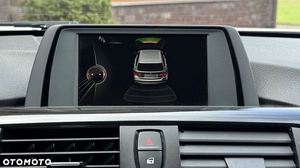 BMW Seria 3 316d Luxury Line EU6 - 27