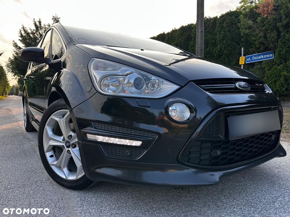 Ford S-Max - 12