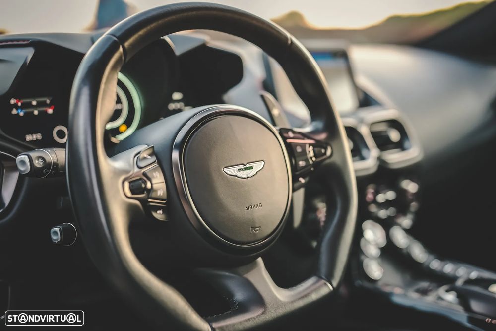 Aston Martin Vantage Coupe V8 - 14