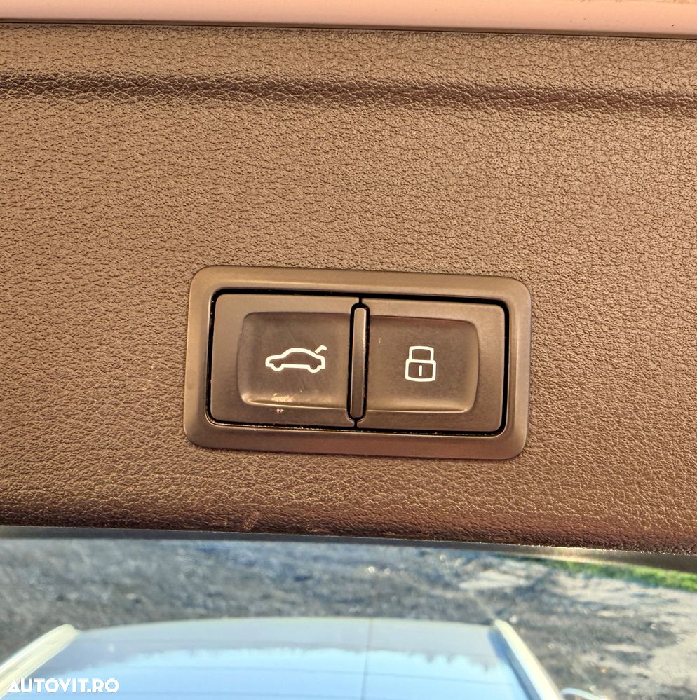 Audi A4 2.0 TDI quattro Stronic - 16