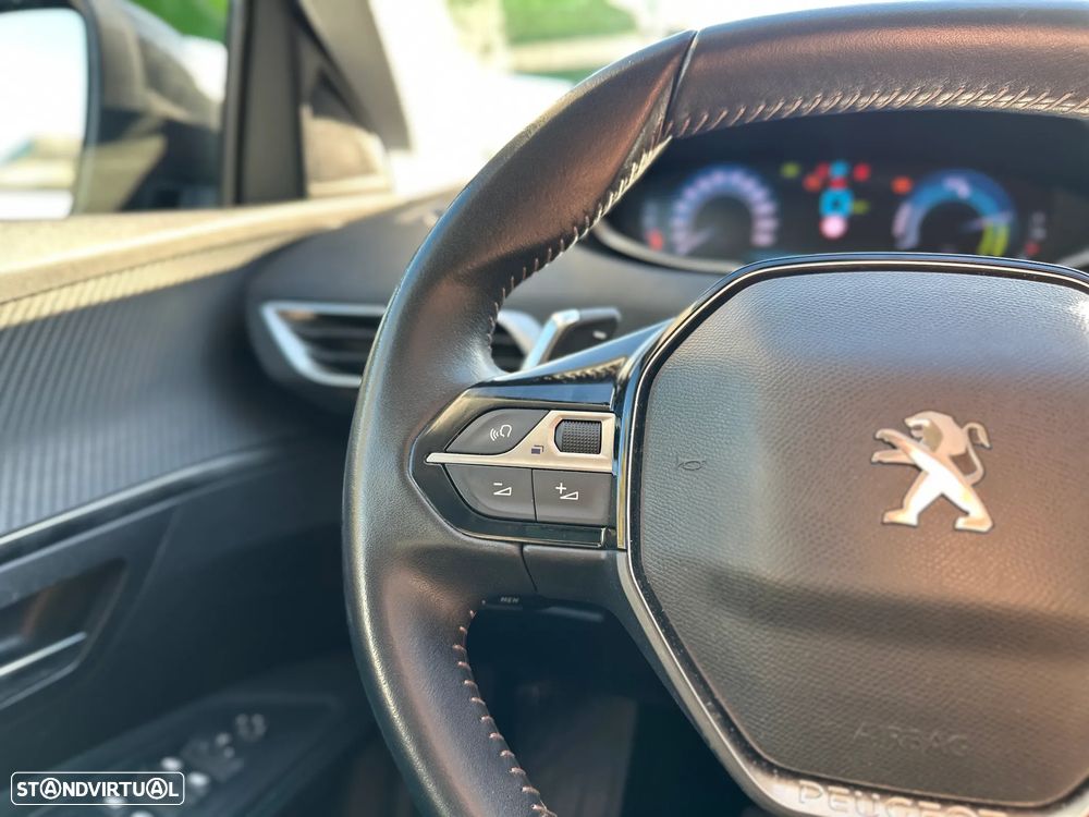 Peugeot 3008 1.6 Hybrid Allure e-EAT8 - 24