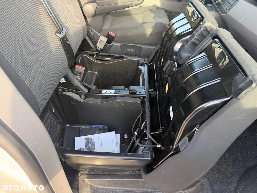 Volkswagen Transporter - 21