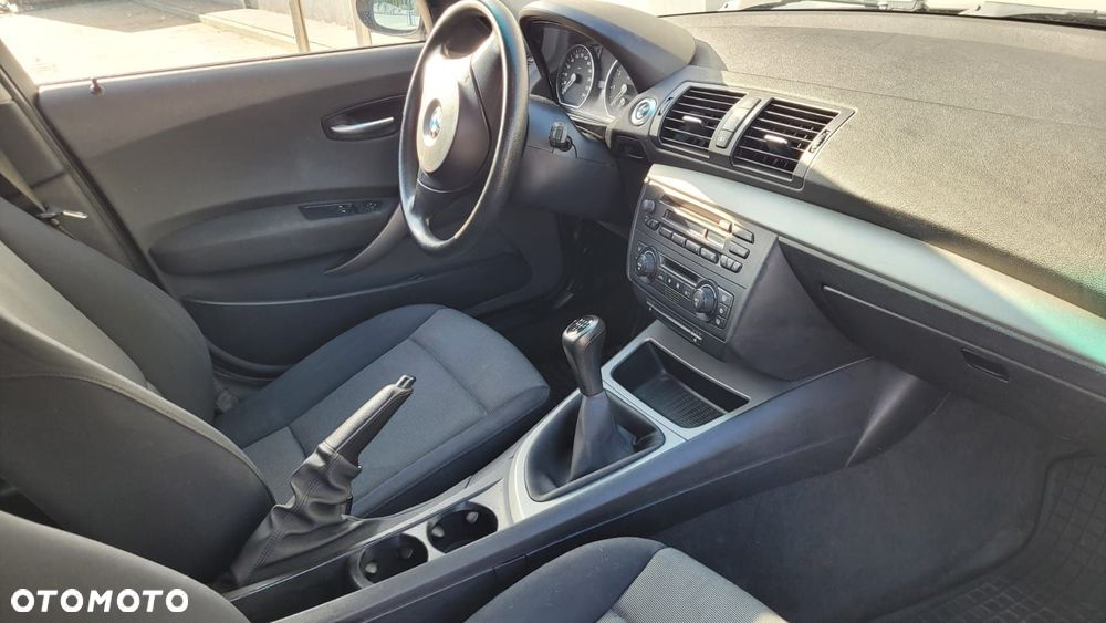 BMW Seria 1 116i - 20