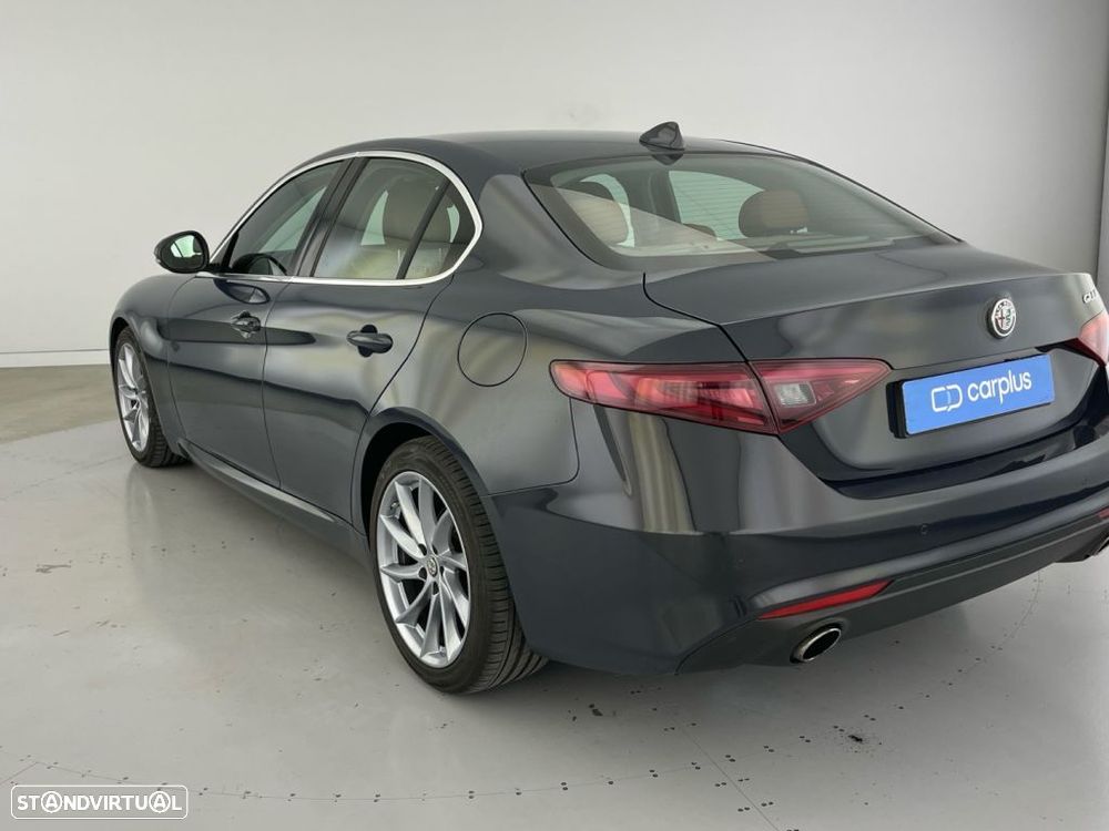 Alfa Romeo Giulia 2.2 D Super AT8 - 26