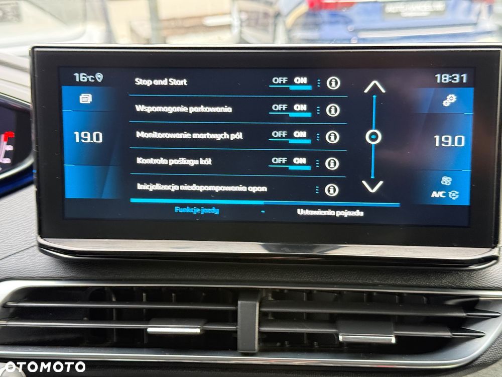 Peugeot 3008 BlueHDi 130 Stop & Start EAT8 GT Pack - 27