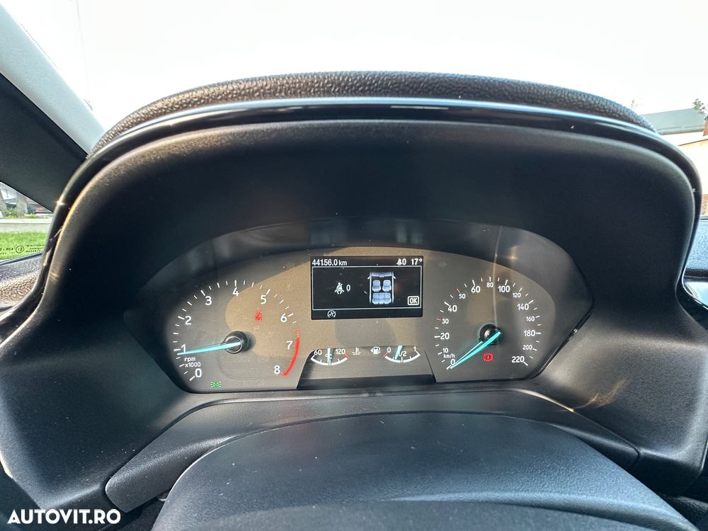 Ford Fiesta 1.1 Trend Connected - 29