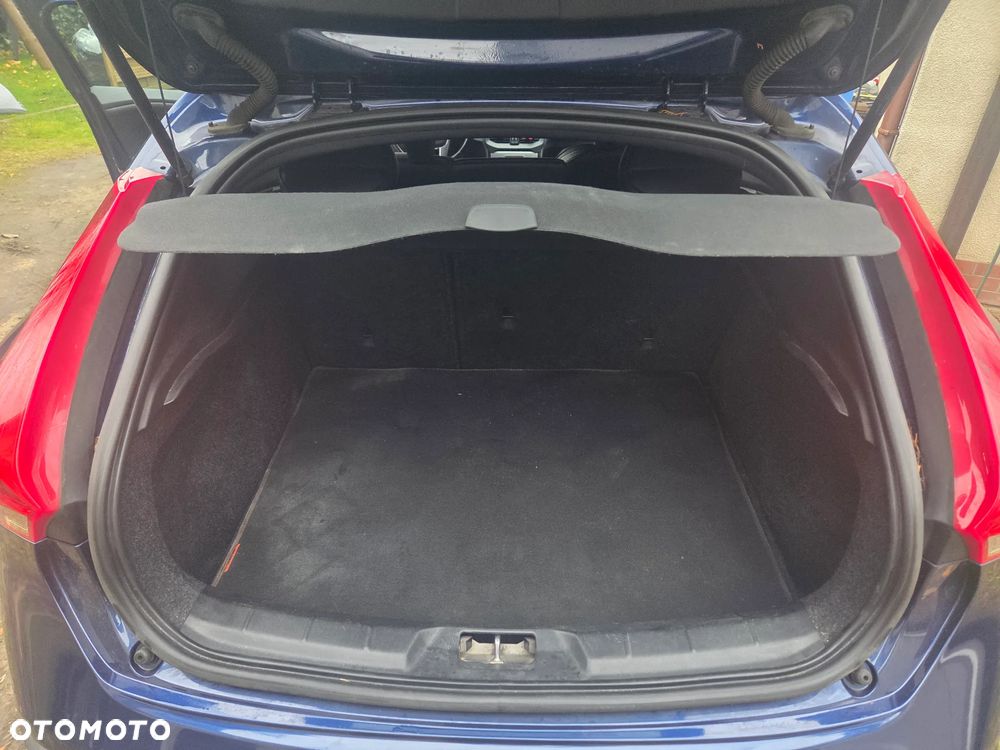 Volvo V40 D2 Ocean Race - 21