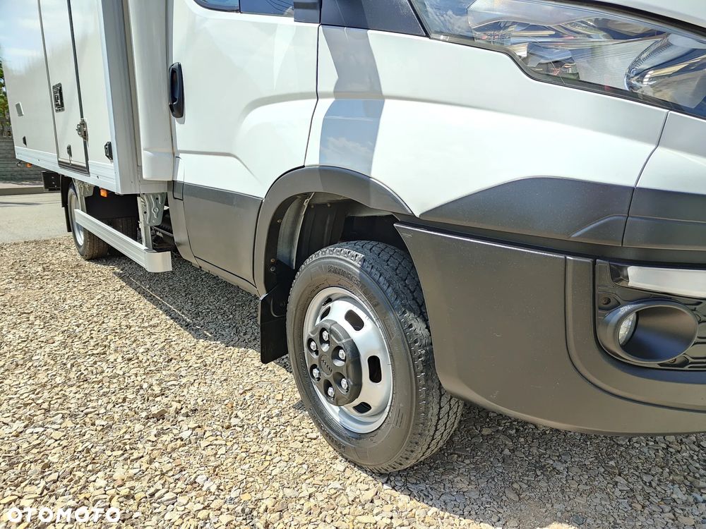 Iveco DAILY 50/35c15 3.0d 150KM** BLIŹNIAK** Kontener 8-EuroPalet + DRZWI BOCZNE** POLSKI SALON** 233 tyś KM** DMC do 3.5T kat.B** - 12