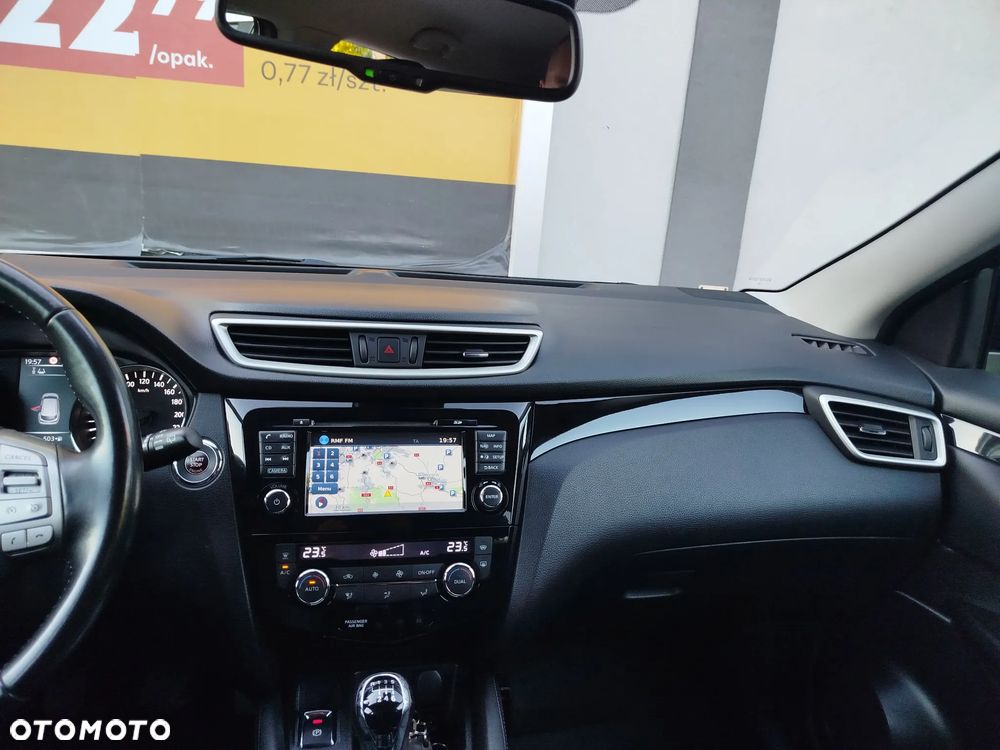 Nissan Qashqai 1.6 DIG-T Tekna - 26