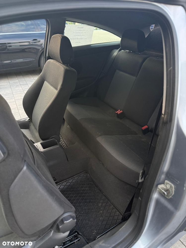 Opel Astra 1.6 - 11